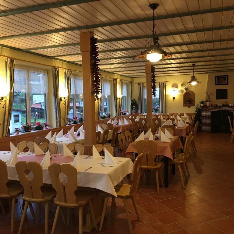 Hôtel Gasthof Zum Hochfelln à Bergen  Extérieur photo