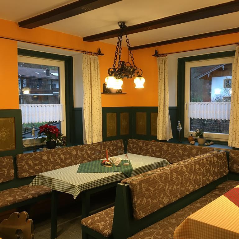 Hôtel Gasthof Zum Hochfelln à Bergen  Extérieur photo